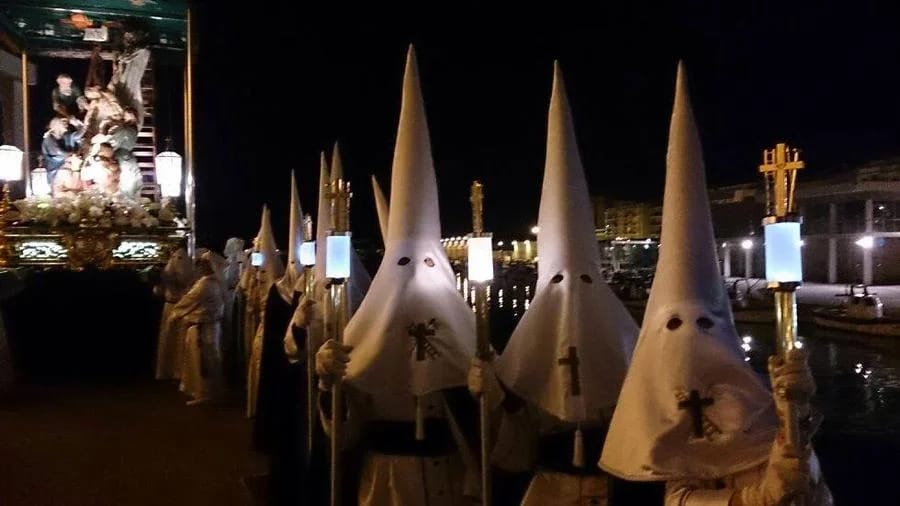 Procesión de traslado del Descendimiento
