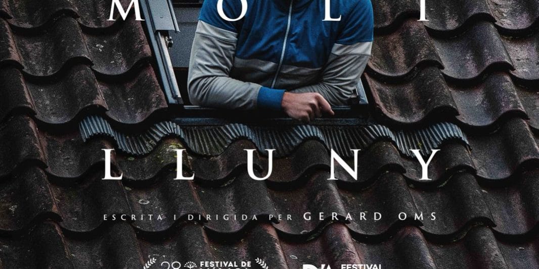 Molt lluny