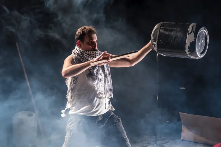 Ahmed Tobasi - Presenta 'And Here I Am'