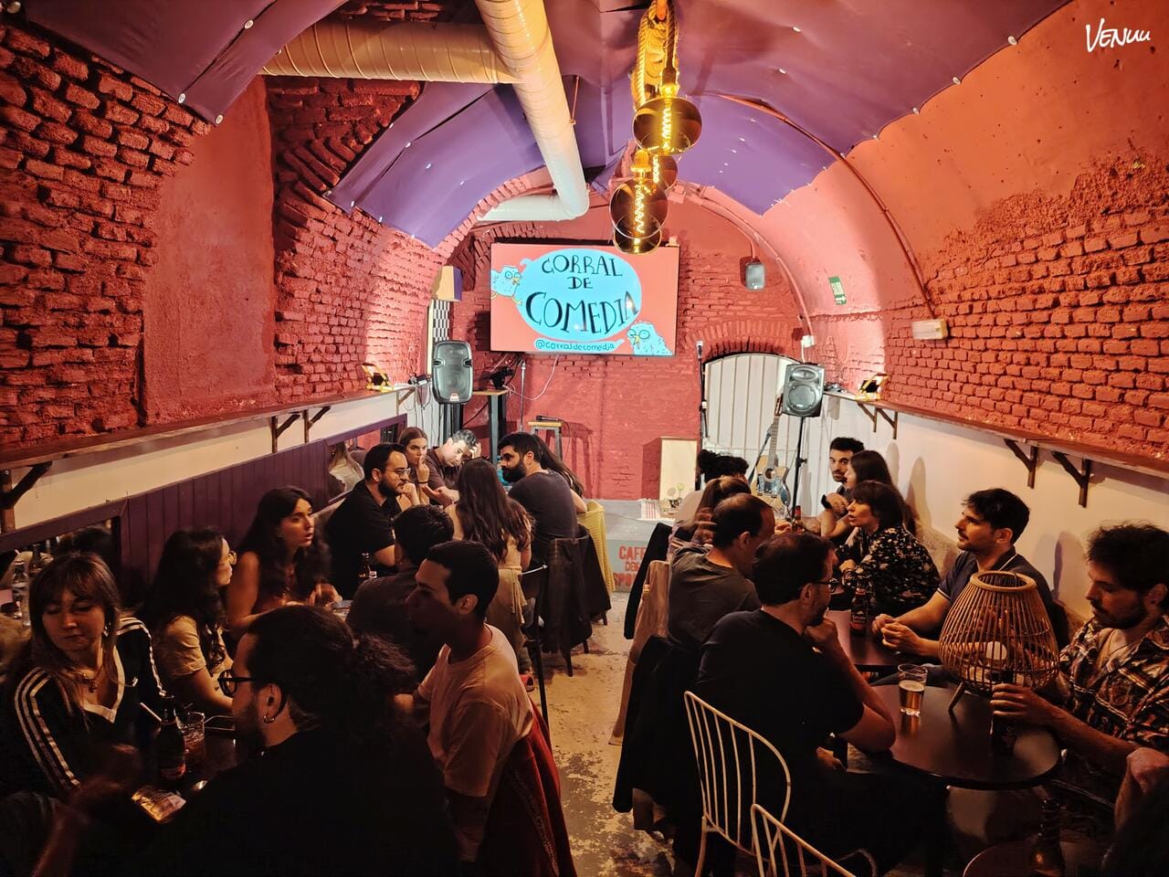 La comedia rinde tributo a la canción italiana en Jíbaro Café Bar