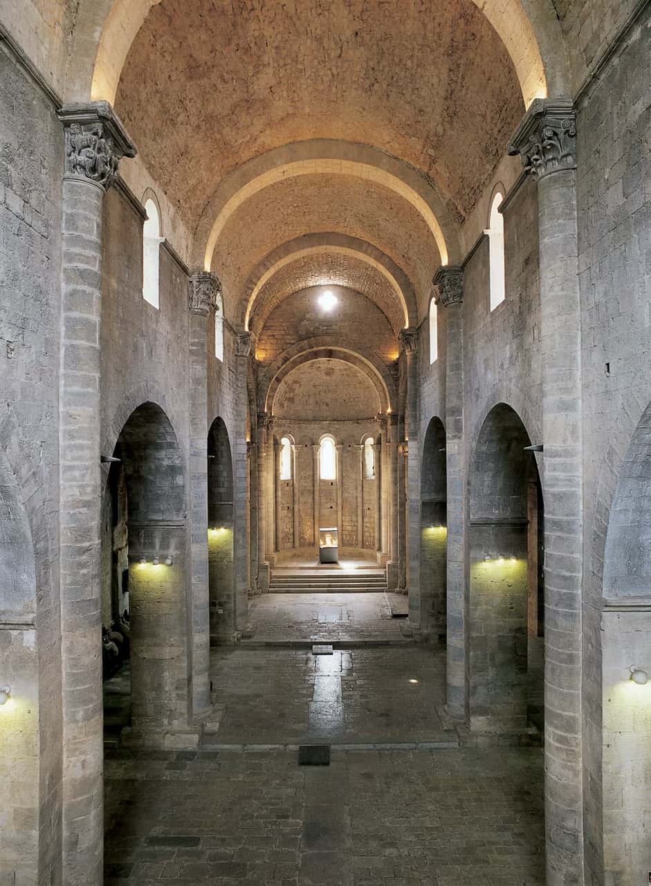 Visita teatralizada: Un paseo por la historia de Sant Pere de Galligants