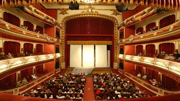 Sananda Maitreya en concierto
