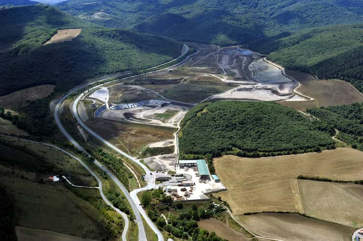 Visitas al vertedero de Gardelegi