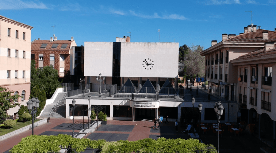 Biblioteca Rosalía de Castro