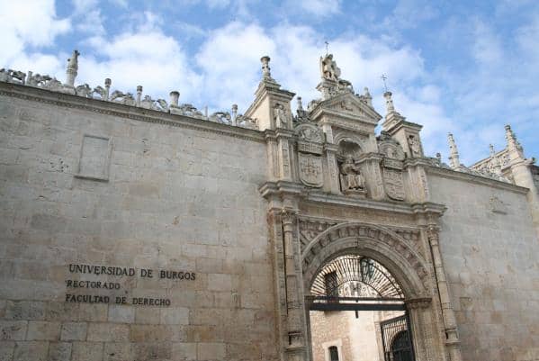 Facultad de Derecho