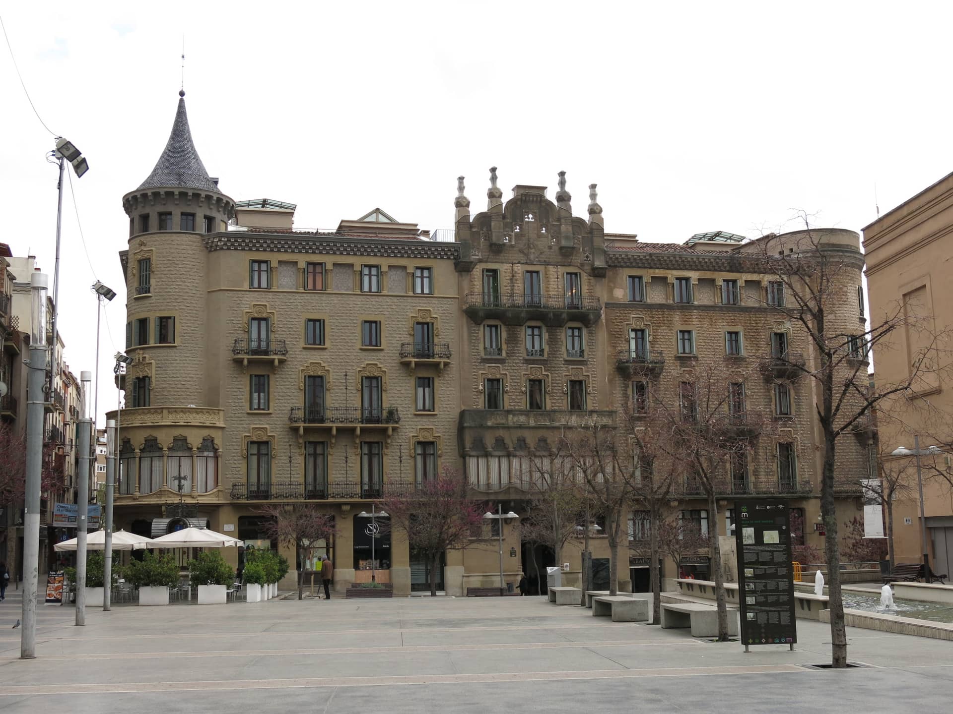 Plaça de Fius i Palà