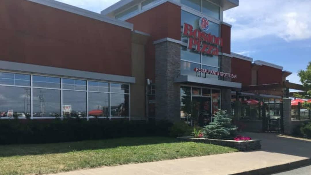 Boston Pizza Bayer’s Lake