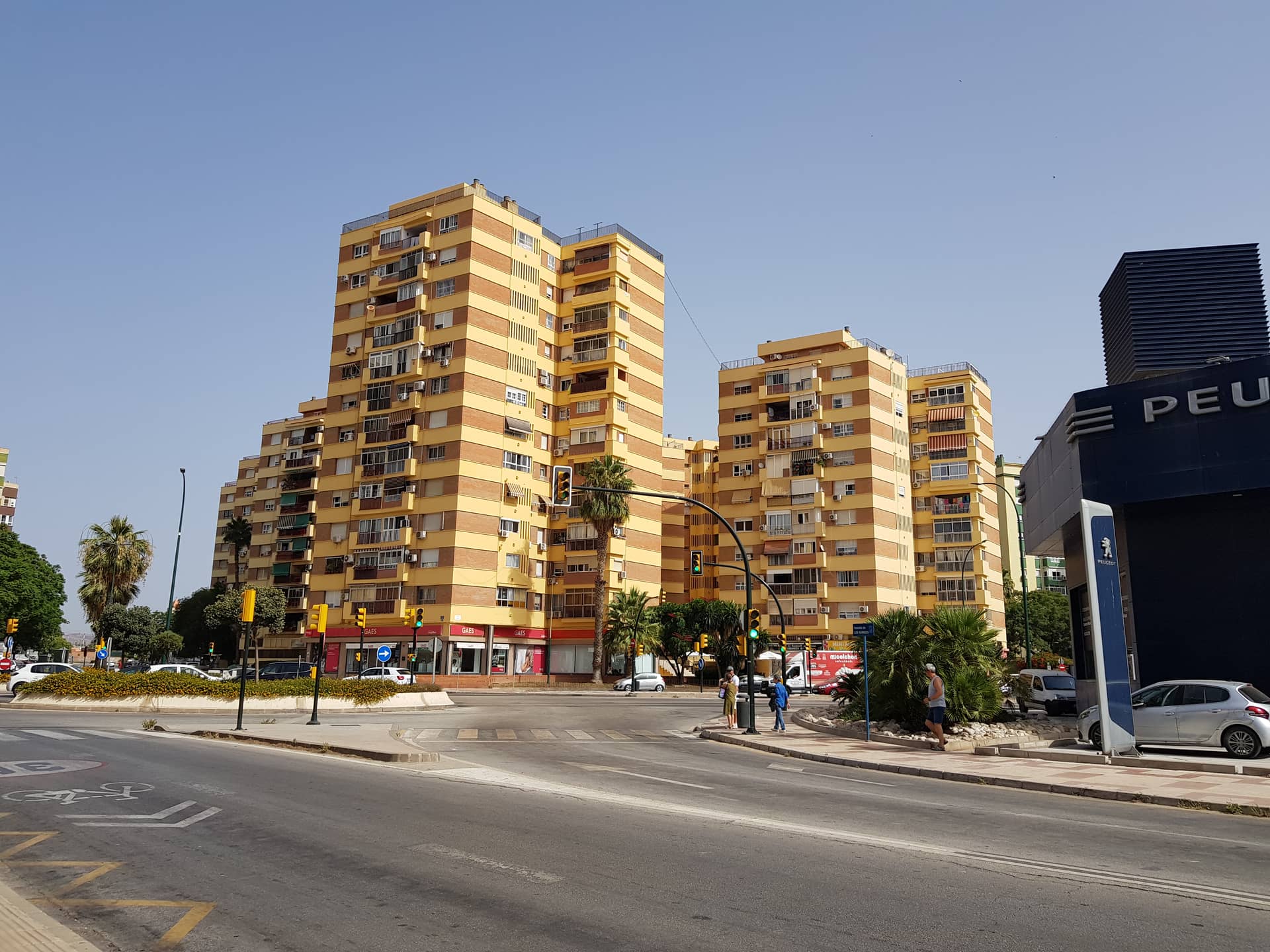 Avenida Virgen de Belén