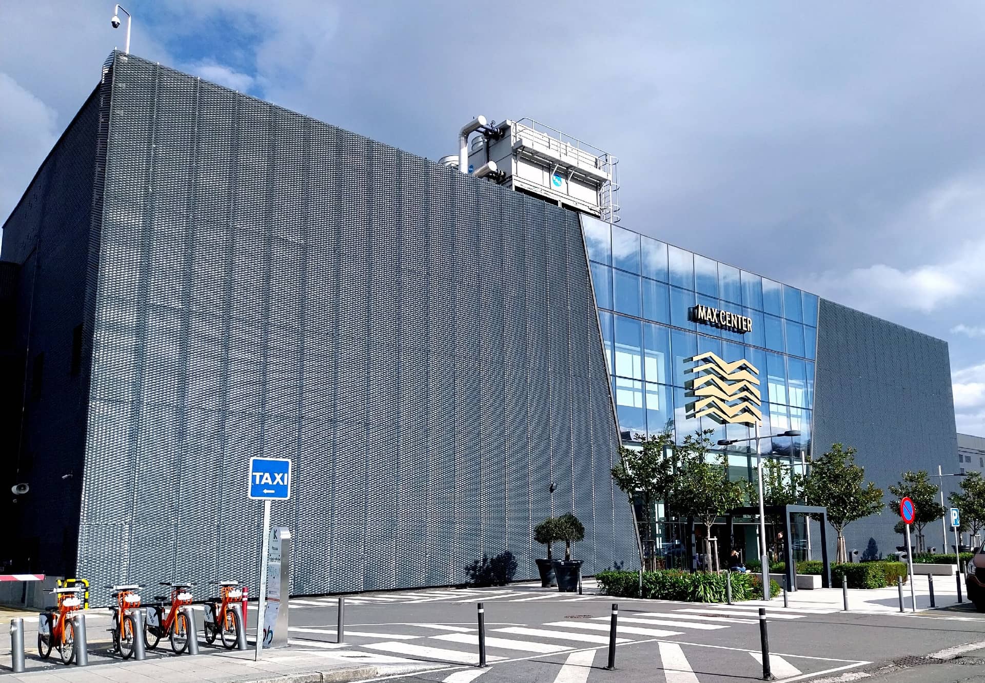 Max Center