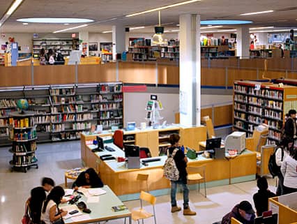 Biblioteca Llefià - Xavier Soto