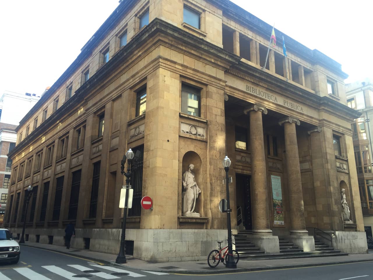 Biblioteca Pública Jovellanos