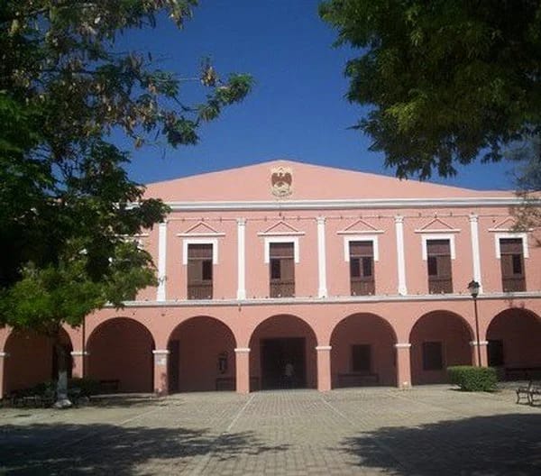 Gigante Cinema in Progreso