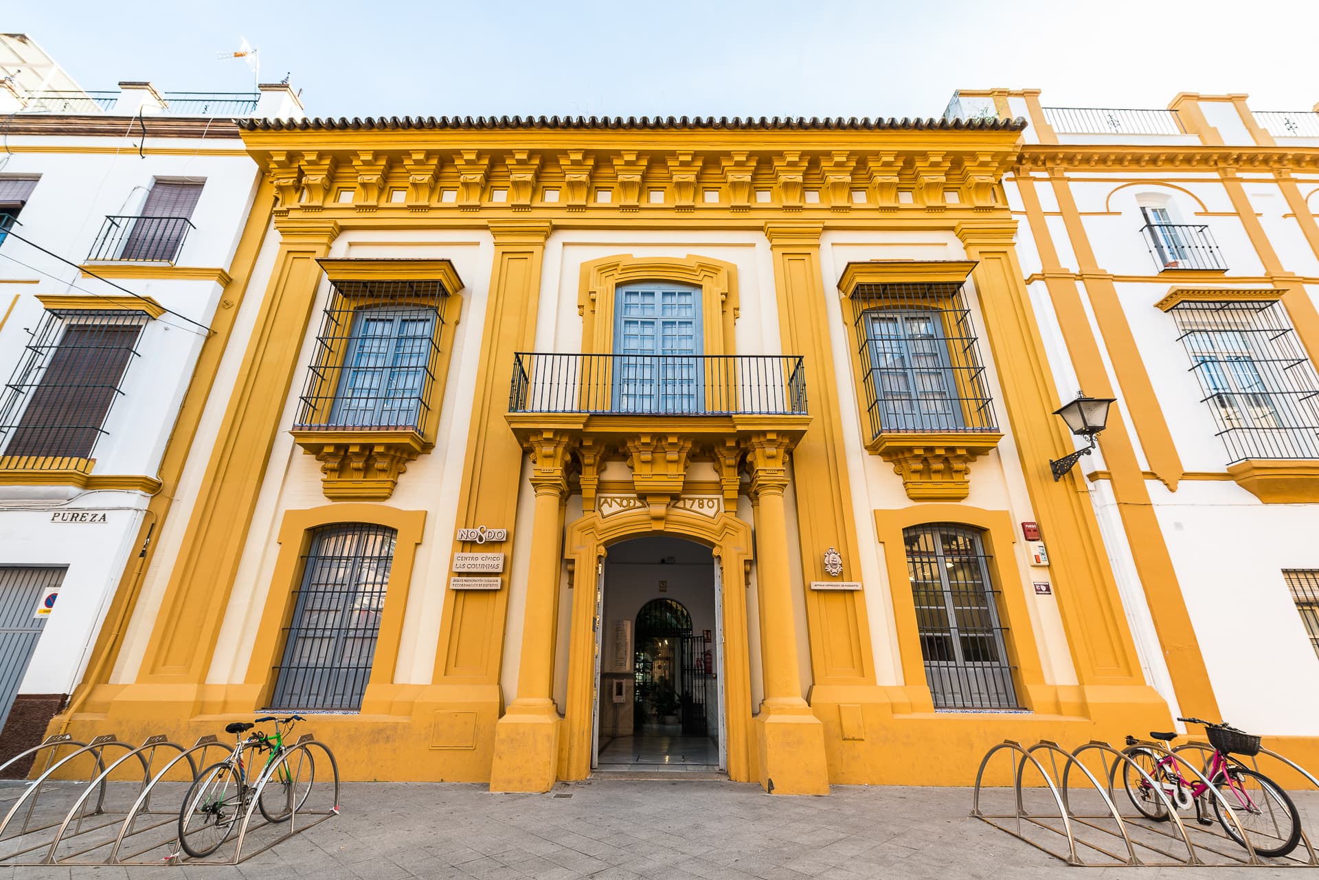 Centro Cívico Casa de las Columnas