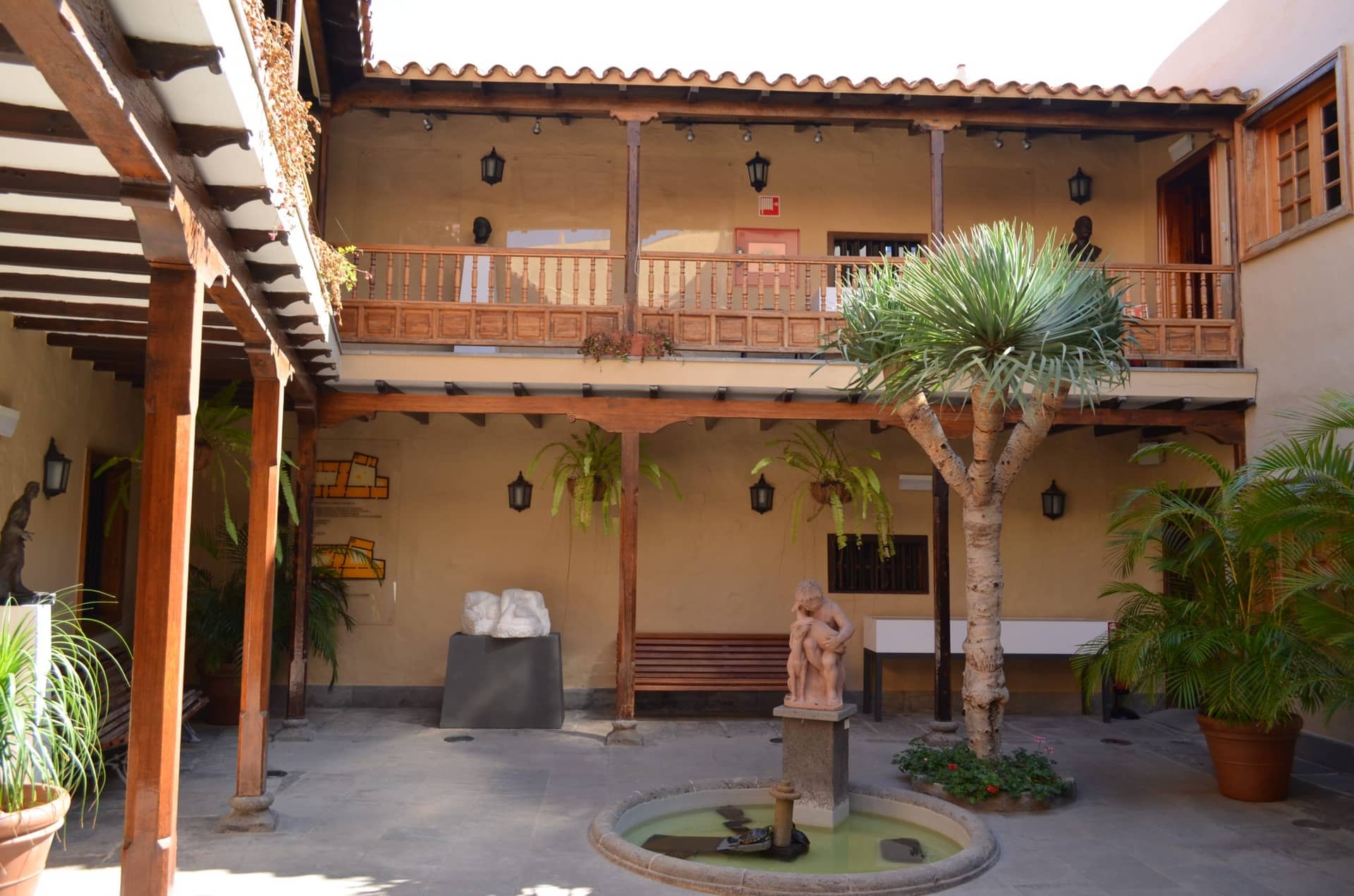 Casa-Museo León y Castillo