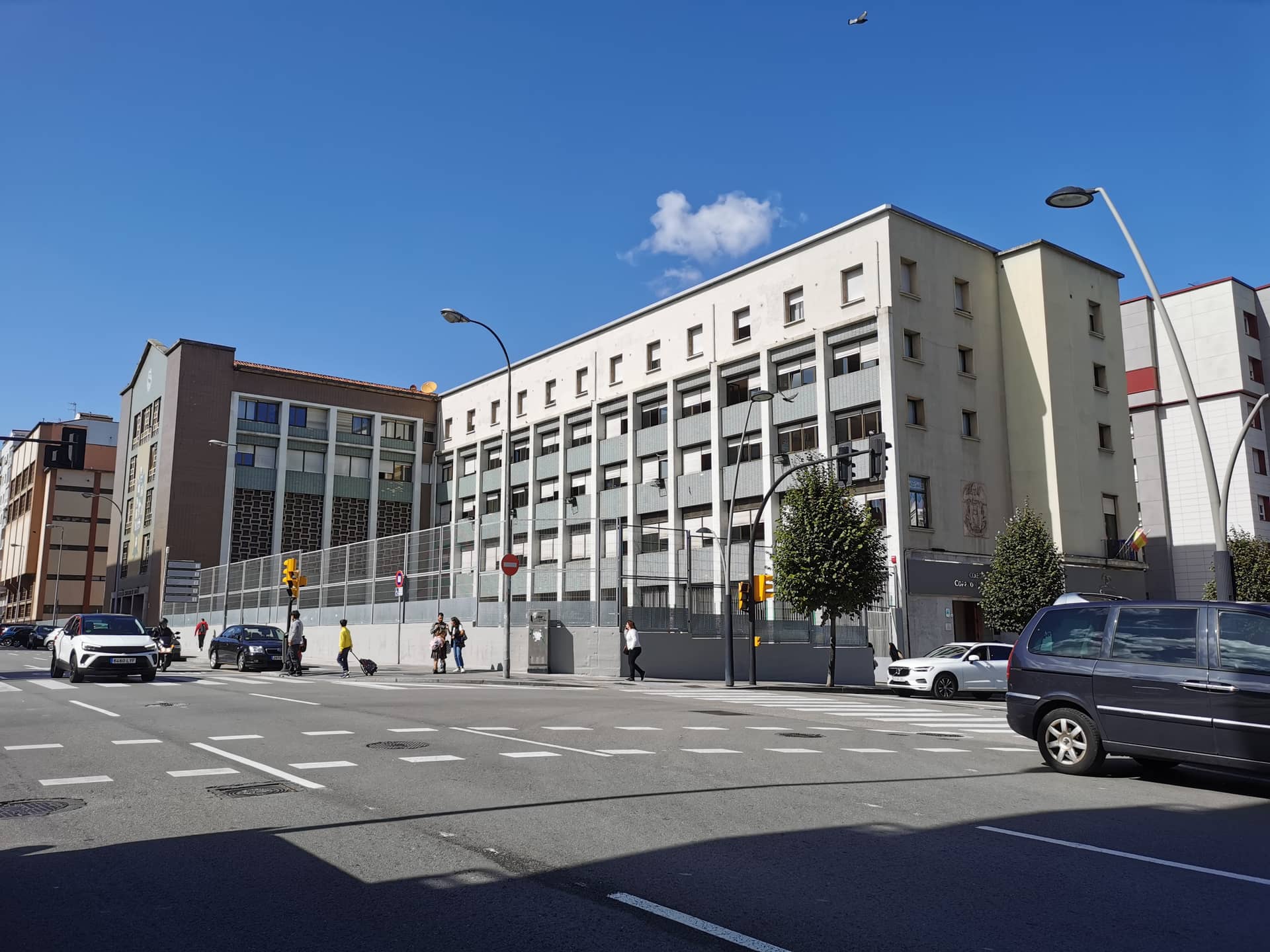 Colegio Corazón de María (Codema)