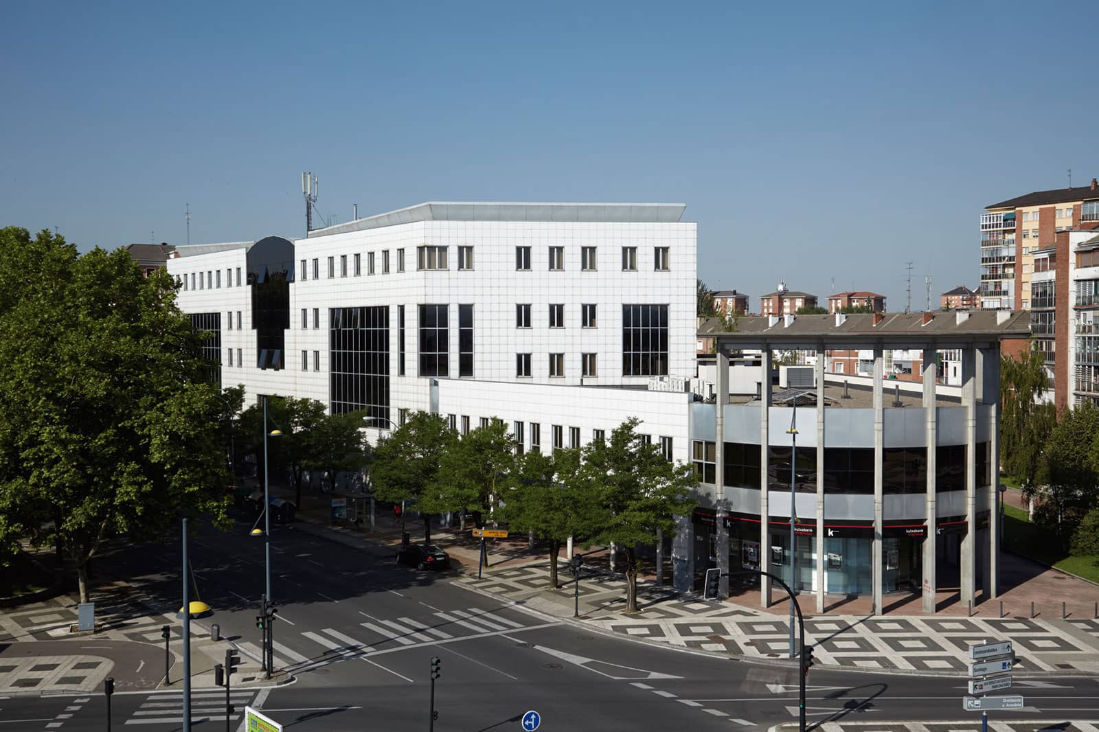 Edificio Deba