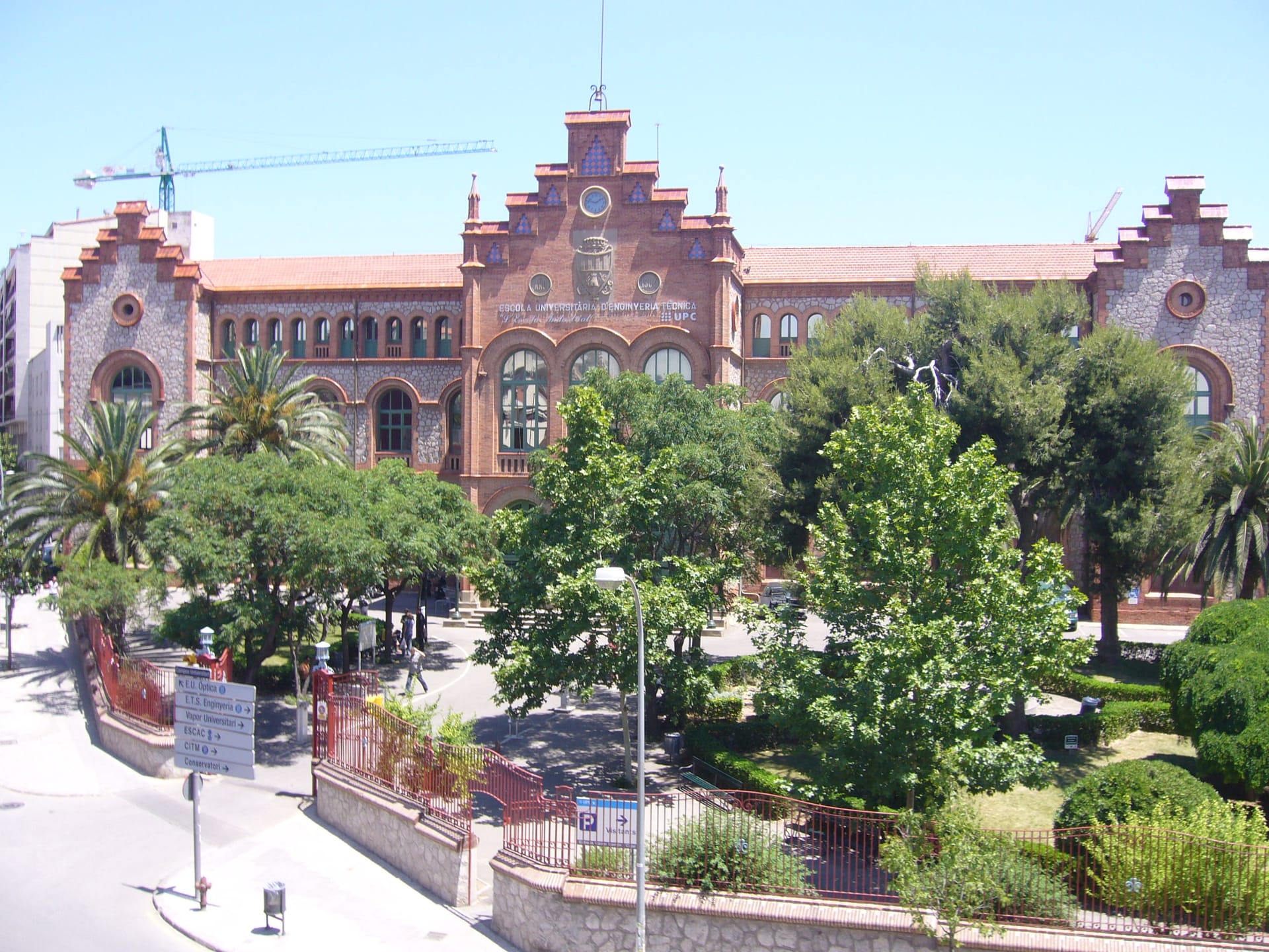Festa Major del barri de Plaça Catalunya - Escola Industrial
