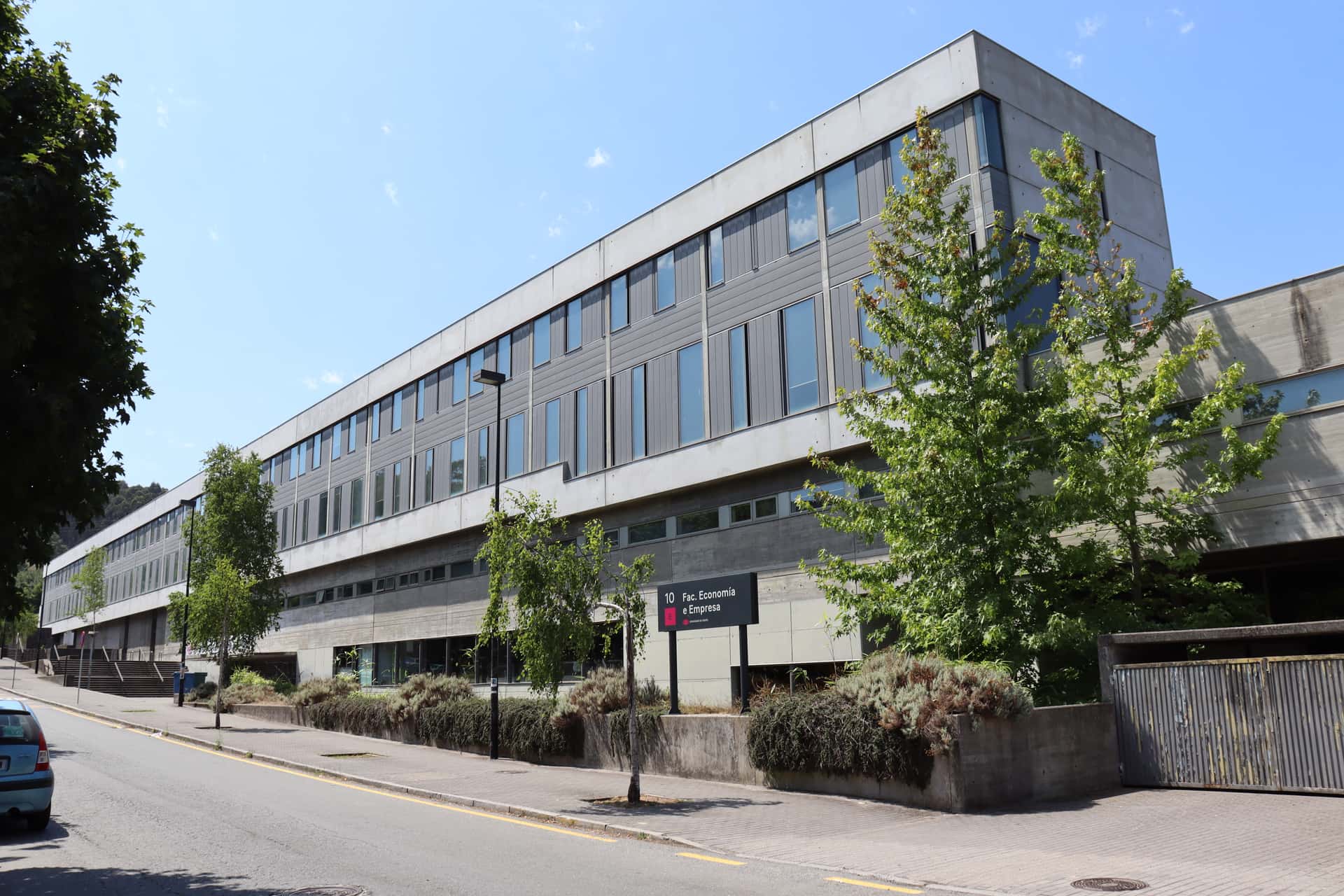 Exposición 'Mujeres que cuentan: la presencia femenina en el sector financiero'