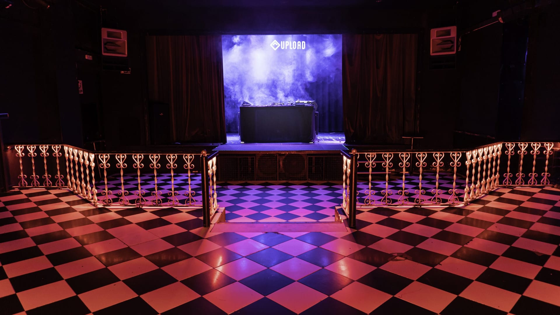 Concierto de Powerplant, Career Suicide, Pyrex, Cosey Mueller, Dollhouse y Dead Finks