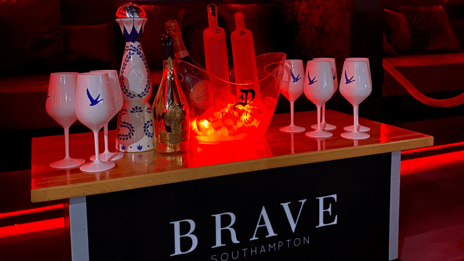 BRAVE Night Lounge