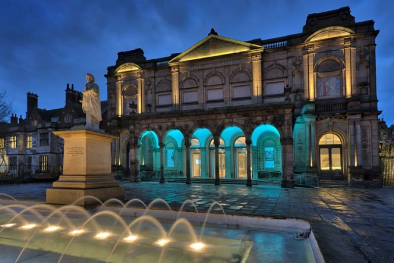Art Outdoors: Make a Splash