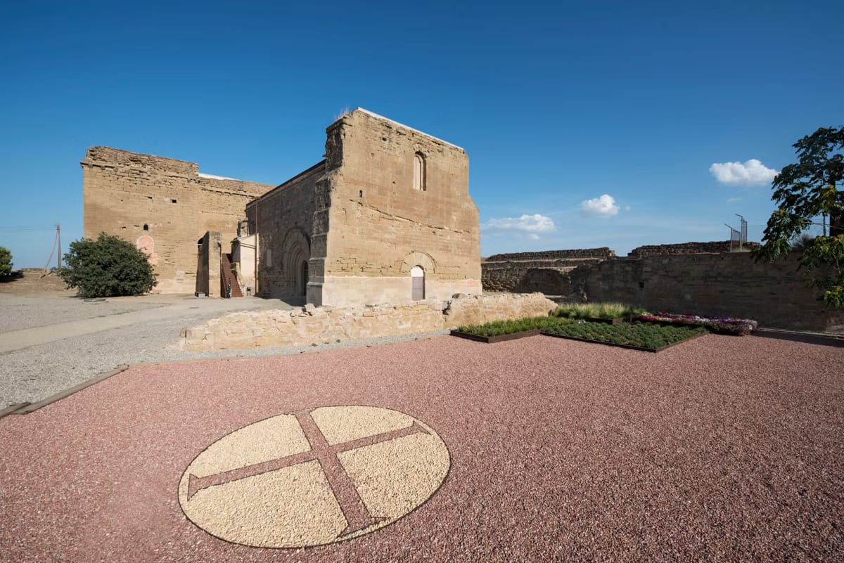 Puertas abiertas en el Castillo de Gardeny