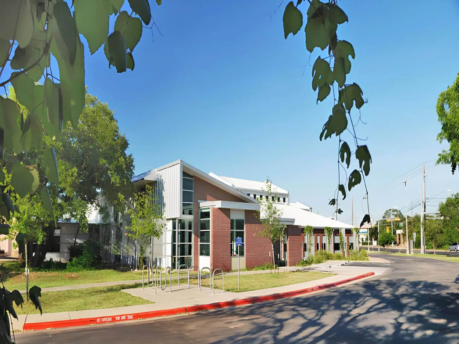 Spicewood Springs Branch, Austin Public Library