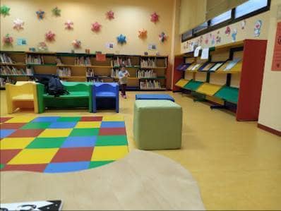Biblioteca Municipal José Manuel Caballero Bonald