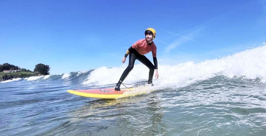 Jornada de surf de Gay Sport Club en Brava Surf