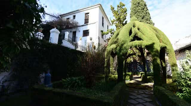 Poesía mundana, erótica y canalla