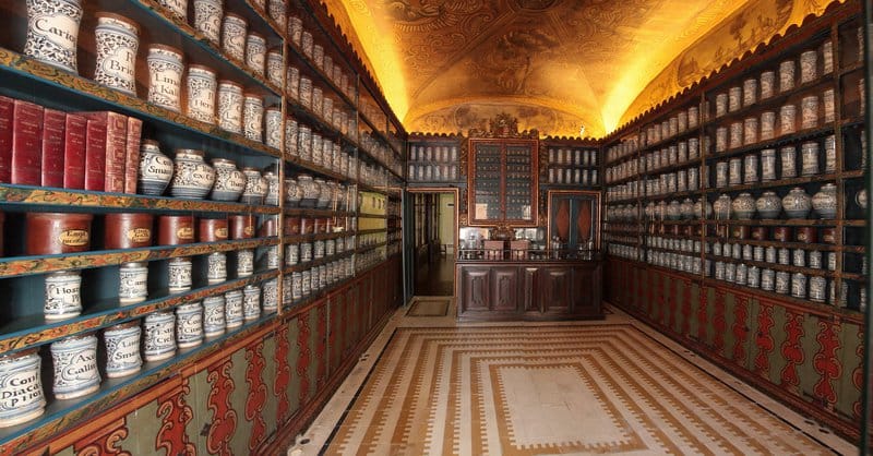 Jornada de puertas abiertas en la sede de la Generalitat (Antiguo Hospital de Santa Caterina)