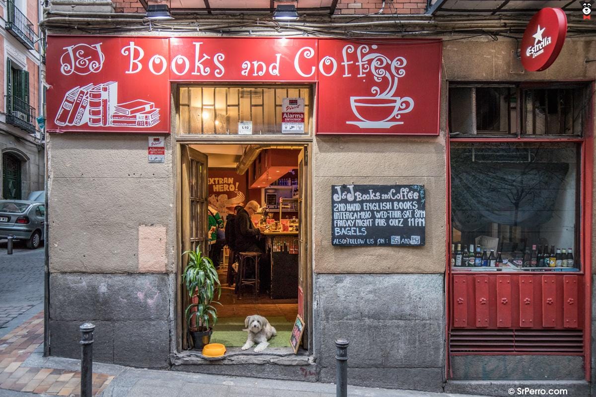 J&J Books and Coffee acoge un monólogo gratuito de Very Very Funny