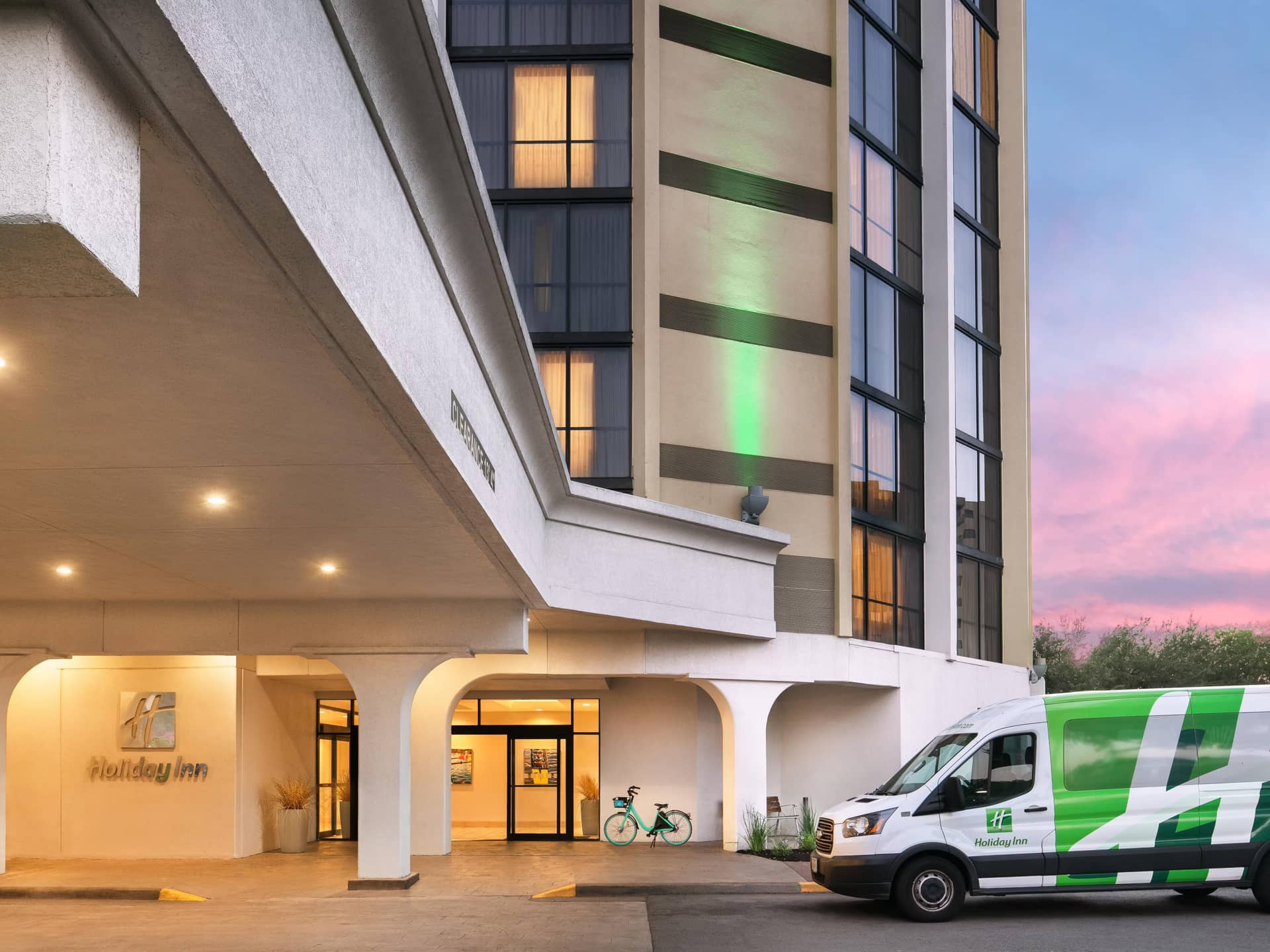 Holiday Inn Austin-Town Lake by IHG