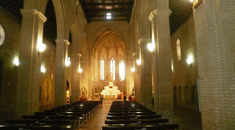 Salida procesional de la Hermandad de la Hiniesta