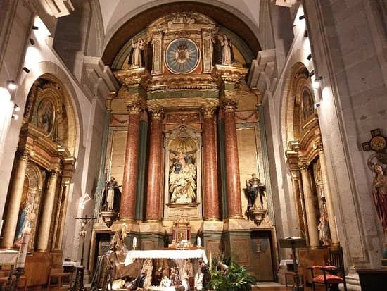 Parroquia de Santiago A Nova