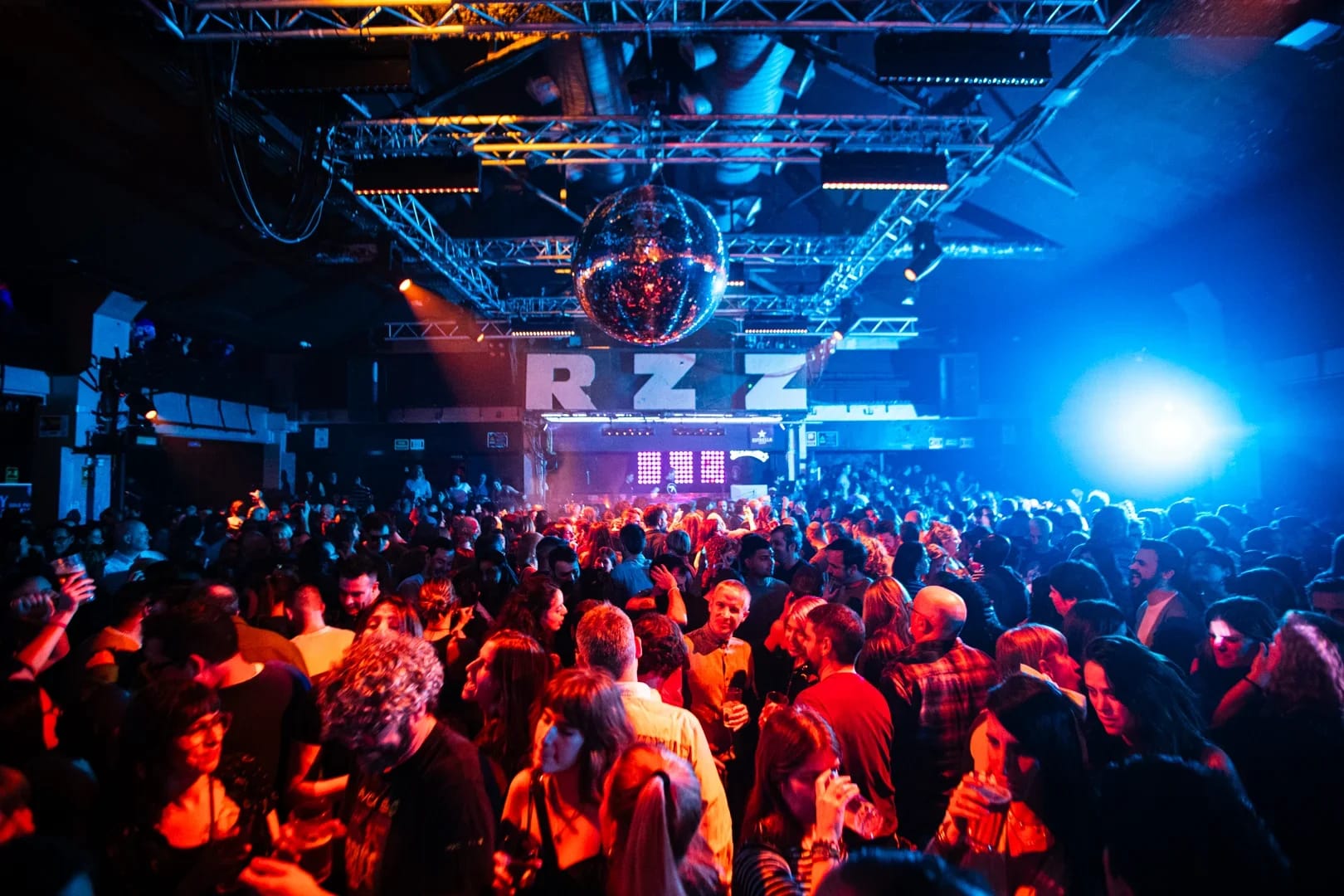 Alavedra en Razzmatazz 3