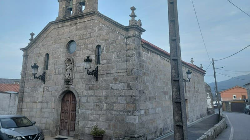 Iglesia de San Miguel de Oia