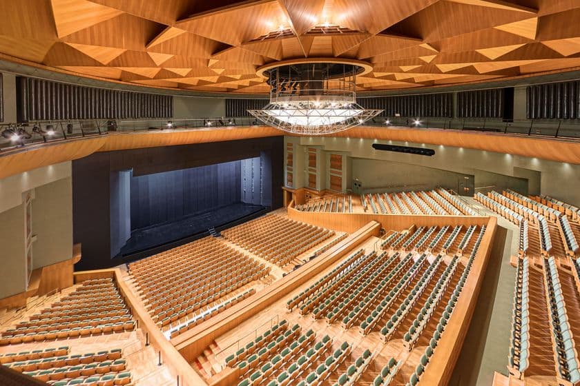 Gauthier Dance. Dance Company Theaterhaus Stuttgart - ELEMENTS