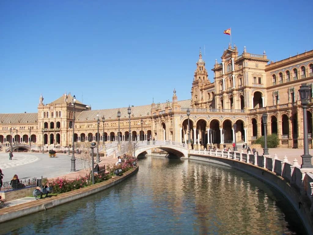 Plaza Marqués de Lozoya