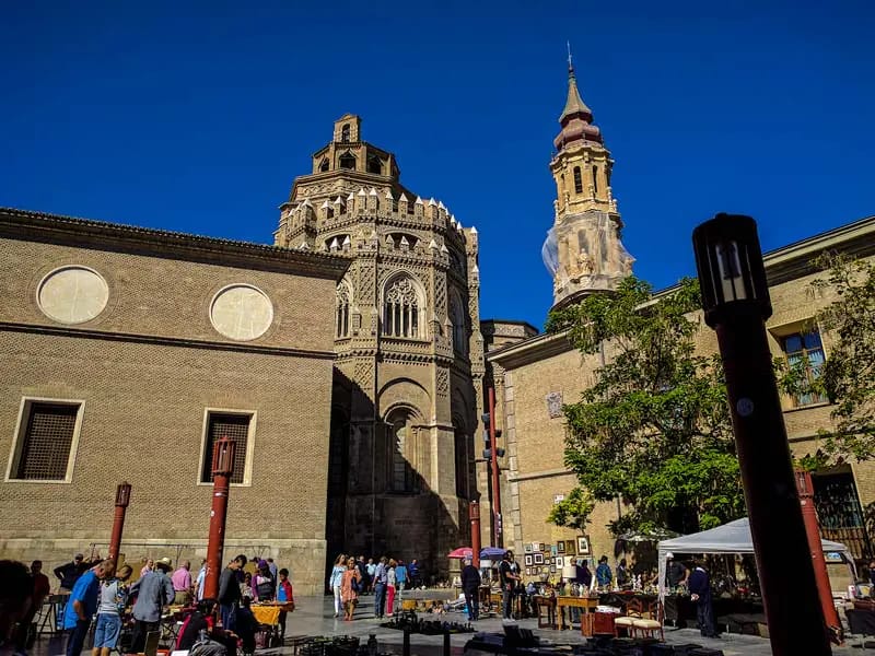 Mercado de Antigüedades de Plaza San Bruno
