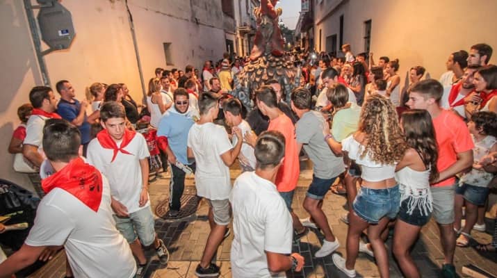 Cruïlla entre Carrer de Frederic Soler i Avinguda de la Verge de Montserrat