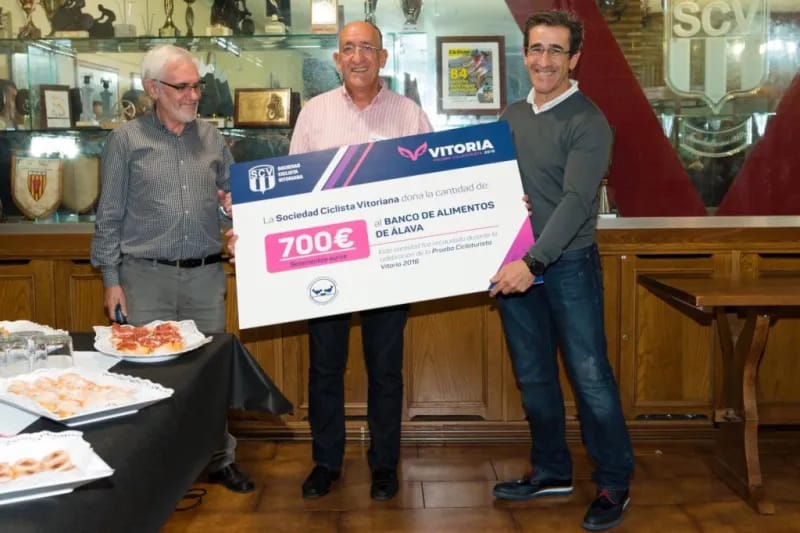 Visita al Banco de Alimentos de Álava