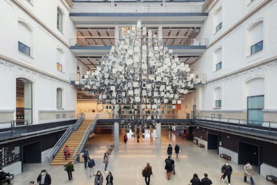 Visita dialogada: 'Strong back, soft front' (EU)