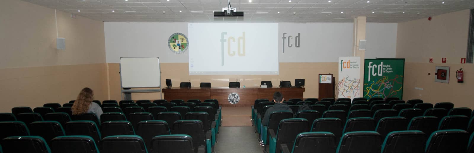 Salón de Actos de la Facultad de Ciencias del Deporte - Universidad de Extremadura