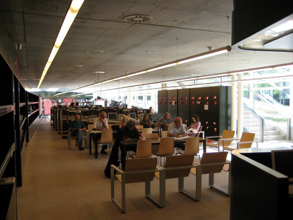 Exposición '(In)visibles y (o)cultas'