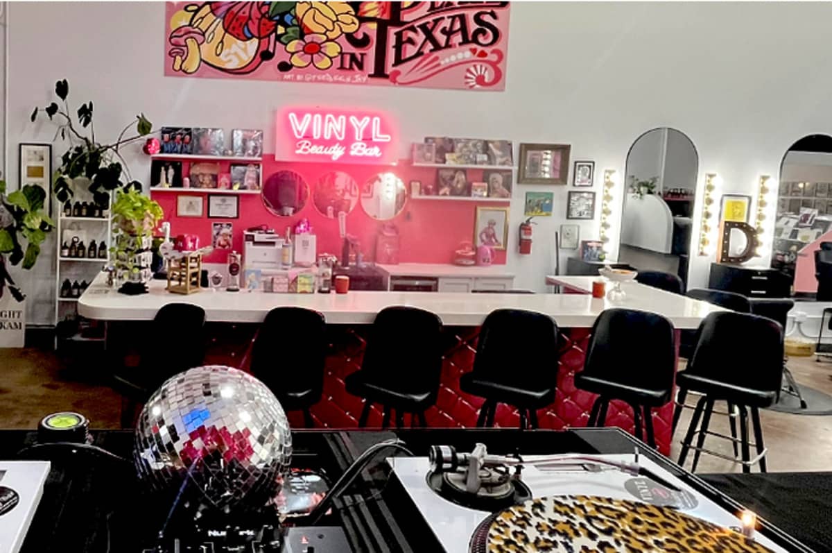 VINYL Beauty Bar