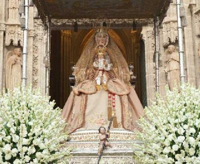 Procesión de la Virgen de los Reyes