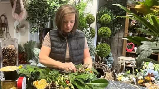 Georgian Christmas Wreath Making